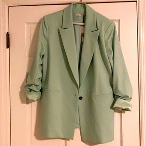 Alice & Olivia 3/4 sleeve mint blazer